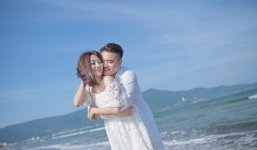 Vũ Duy Khánh tung ảnh cưới chính thức sau bộ ảnh hoán đổi giới tính